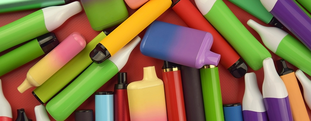 Kdy přijde zákaz jednorázových e-cigaret a co je nahradí?